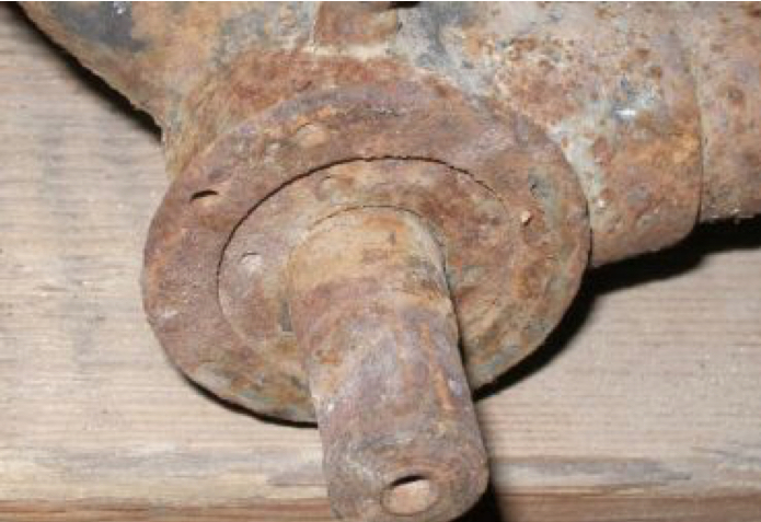 Полностью ржавая каретка велосипеда