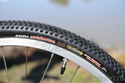 Покрышка Kenda K-1047 Small Block Eight 20x1-3/8 (для BMX рейсинга)