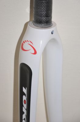 Вилка Token Road Carbon Fiber Fork 28" (1-1/8")