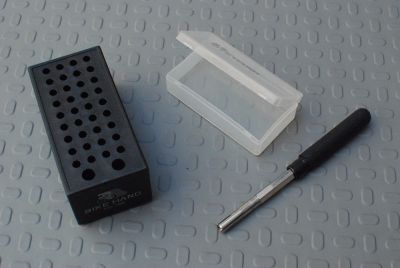 Кассетница с ключом для ниппелей Bikehand YC-189 YC-189