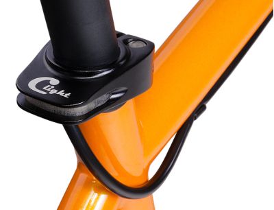 Задний фонарь хомут Cinq5 Dynamo C-light (32 мм) 885-401-021