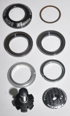 Рулевая колонка Token OMEGA A3 (1-1/8", Campagnolo) Black